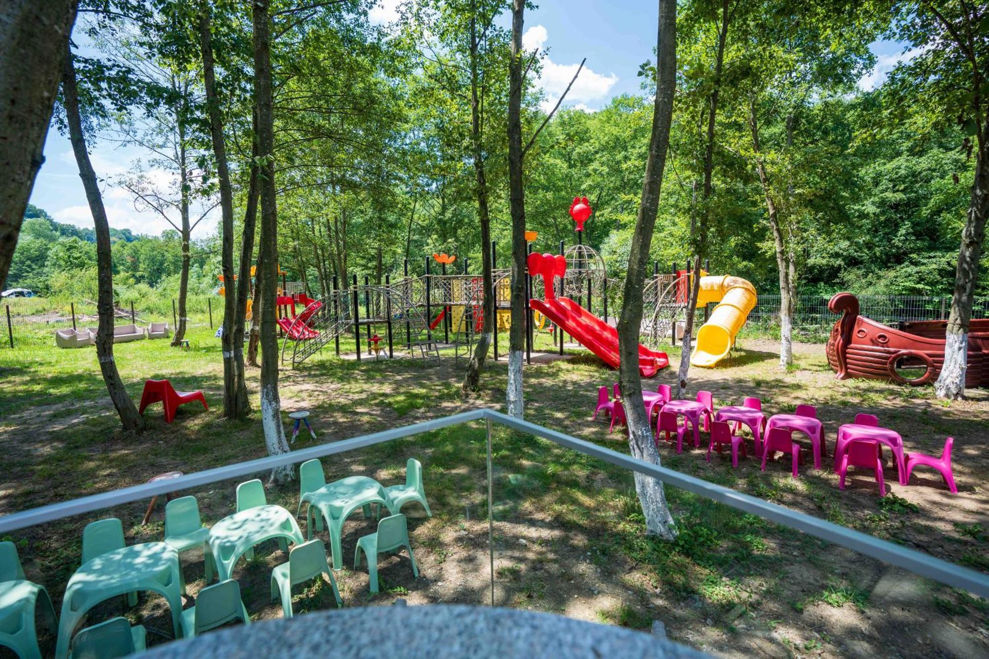 Marabou Resort Brasov Exterior photo